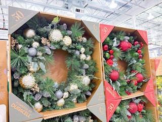 costco-holiday-wreath