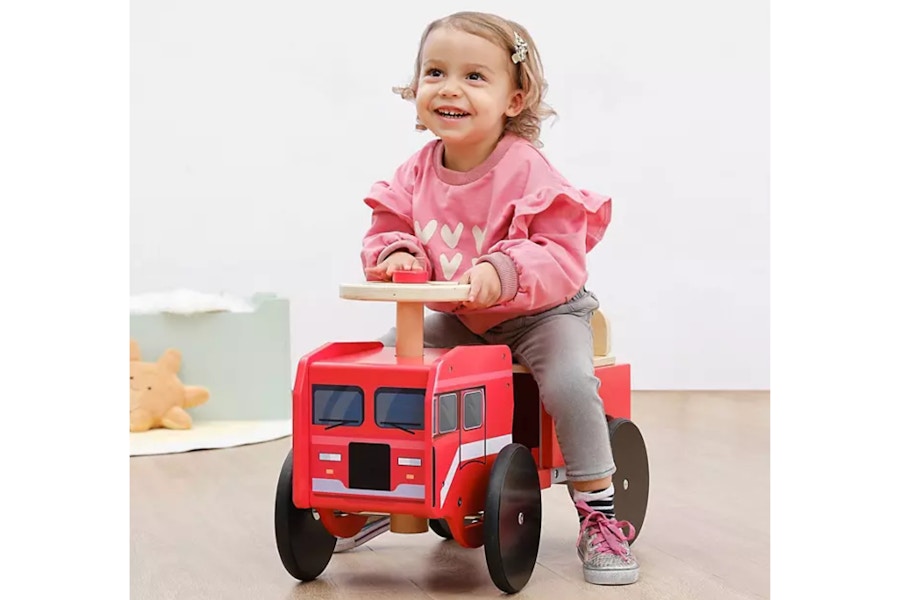 sams-club-wooden-ride-on-vehicle-1
