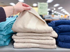 kohls-black-friday-retail-the-big-one-towels-bestselling-color-2025-1