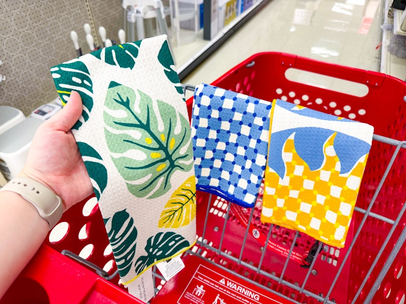 room-essentials-hand-towel-target1