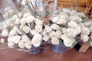 trader-joes-wooden-flowers-2
