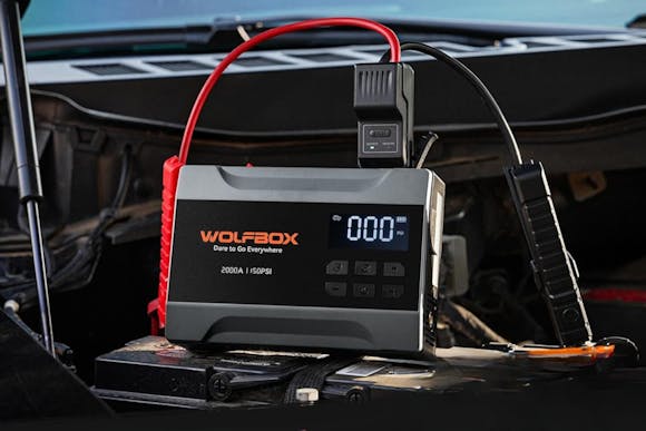 This Portable Jump Starter With Air Compressor Is Just $40.59 on Amazon