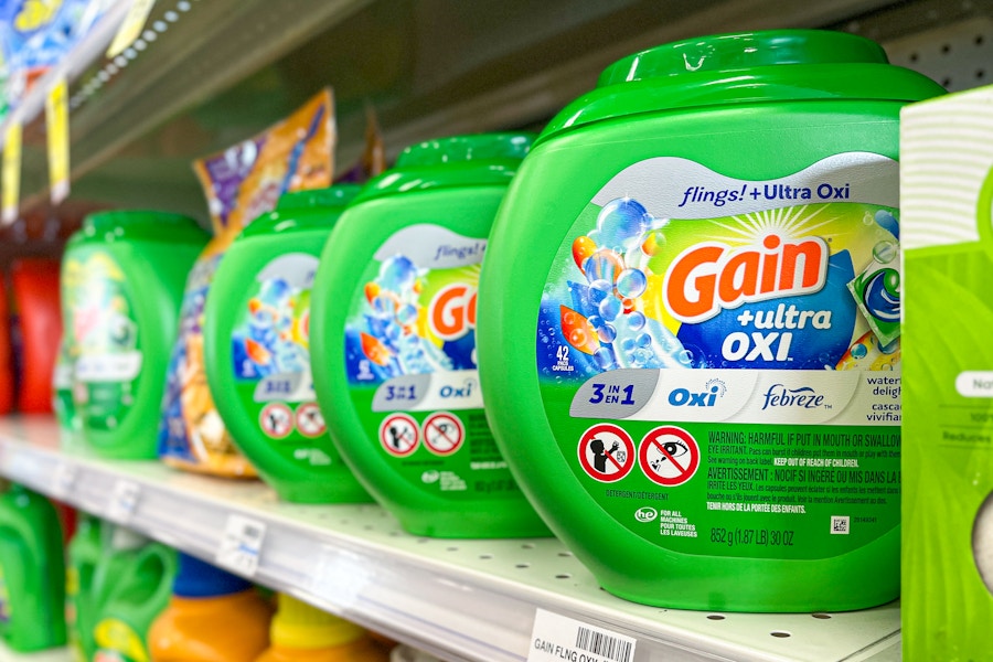 gain flings detergents on a shelf