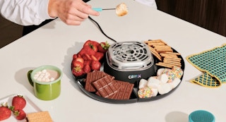 best buy crux marshmello smores maker featured image 1682427663 1682427663