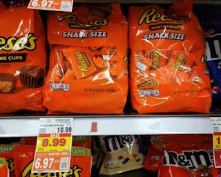 kroger reeses party size candy 2022 sv 1643232045 1643232045