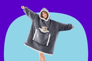 B0DYP3BP2C Blanket hoodie