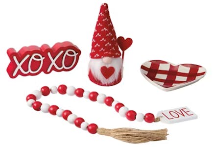 Kirkton House Valentine's Day Tray Objects