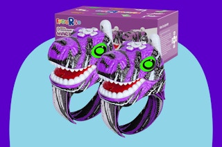 fygurso Walkie Talkies Dino on a purple background.