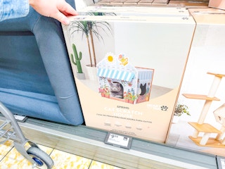 aldi pet scratcher house