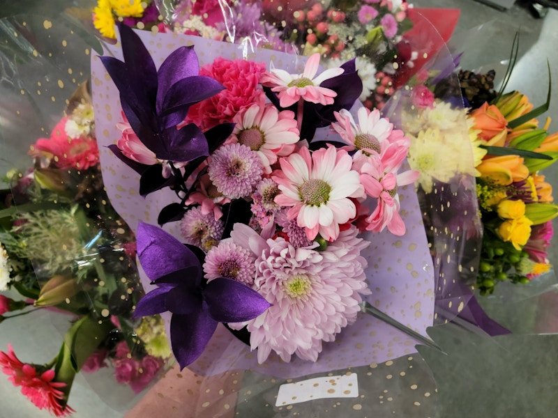 kroger-valentine-flower-bouquet-sv