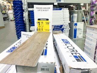 vinyl flooring clearance in lowes store