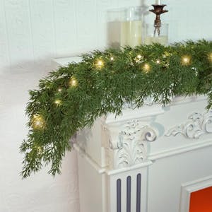 Prelit Christmas Garland