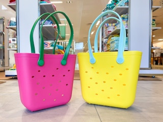 belk beach totes b 1684949428 1684949428