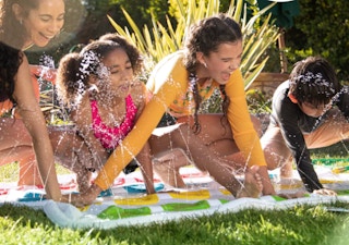 hasbro-twister-splash-game-amazon