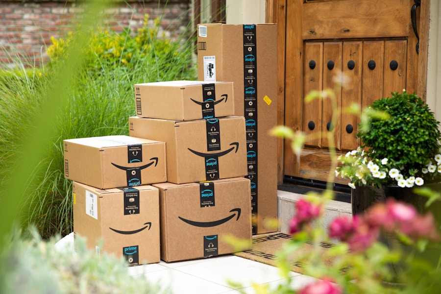 amazon-boxes-front-porch-kcl-22-kclamazon