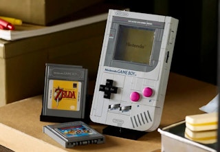 qvc-lego-game-boy-kit-1