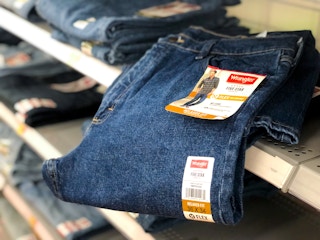 wrangler men jeans walmart black friday 2021 2 1637631405 1637631405