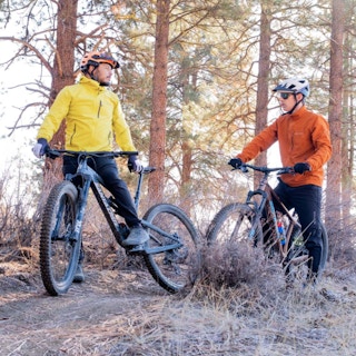 eddie bauer joggers lifestyle image 2022 12