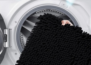 black bath rug