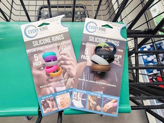 5 packs of silicone rings in a cart