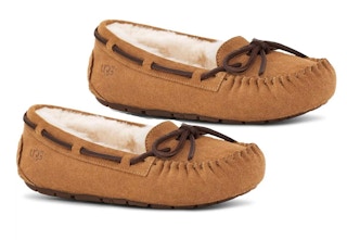 zulily-ugg-mocassin-slippers-2023-1