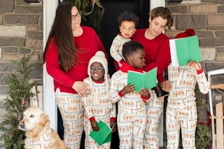 burts-bees-baby-carolers-collection-1