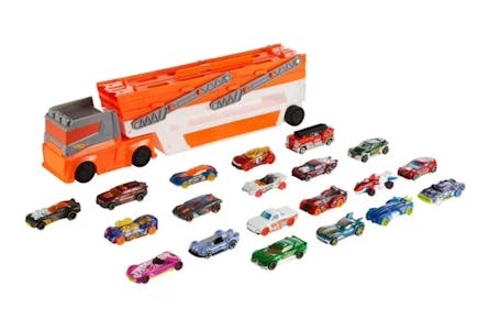 Hot Wheels Mega Hauler Set
