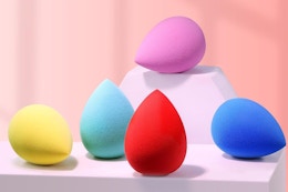 Makeup Sponges, Only $3.89 on Amazon (Over 20k Bought Last Month) card image