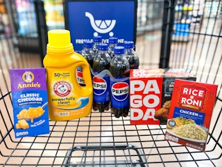 fred meyer matchup groceries in shopping cart