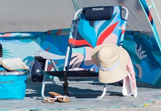until-gone-beach-backpack-chairs-1