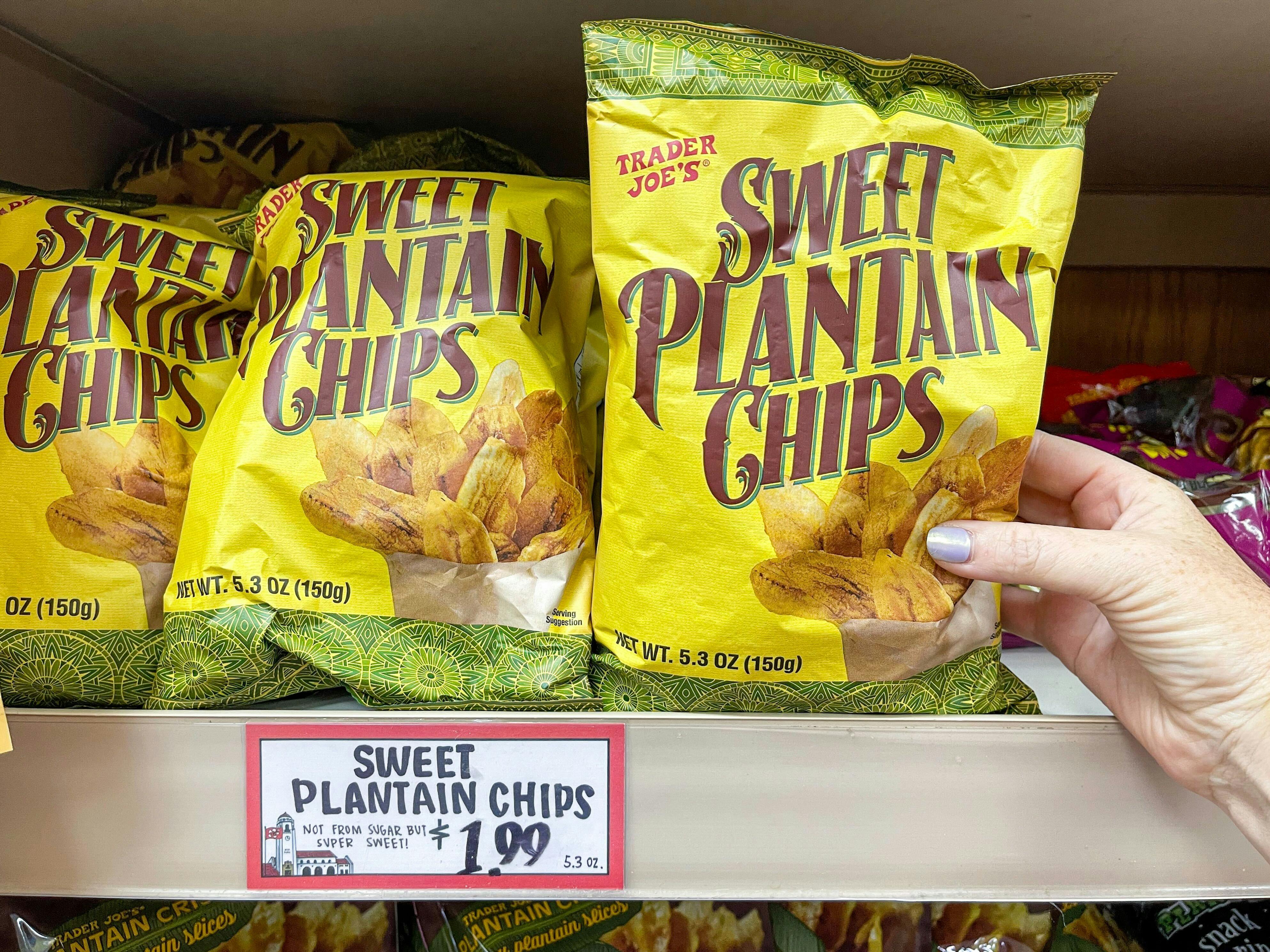 https://content-images.thekrazycouponlady.com/nie44ndm9bqr/7t04dMfjgtyovio6jUmC2p/b9bbdca28e7279c46fb4d70b0156fad1/trader-joes-sweet-plantain-chips-2022-1659458752-1659458752.jpg