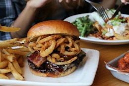 15 Applebee's Deals & Savings Tips That Seem Too Good to Be True