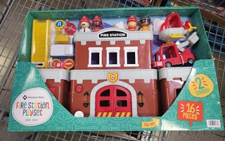 members mark firestation playset 2021 sv 1628257976 1628257976