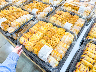costco-pastry-tray-