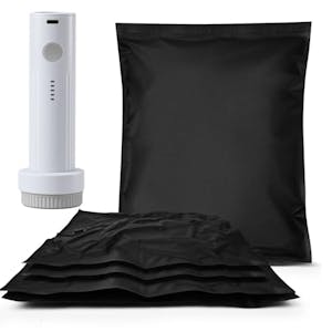 Vacuum Storage Bags 4-Pack + Pump
