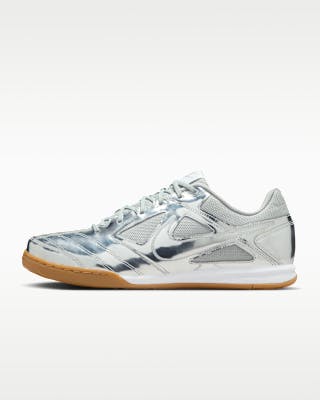 Nike Gato LV8