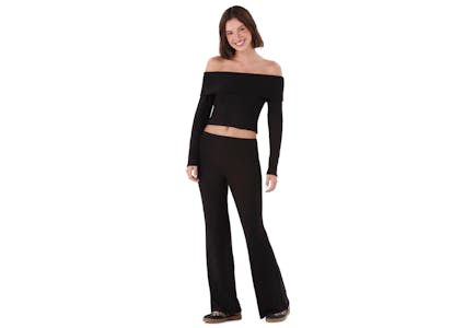 No Boundaries Women's Clothing Set