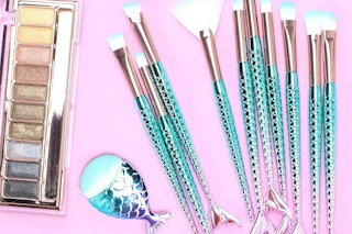 a makeup brush set near eyeshadow