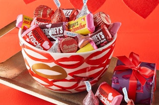 Hershey's Reese's Krackel Kiss Goodbar Valentine Amazon B0D322VNV5