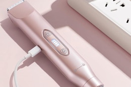 a bikini trimmer charging
