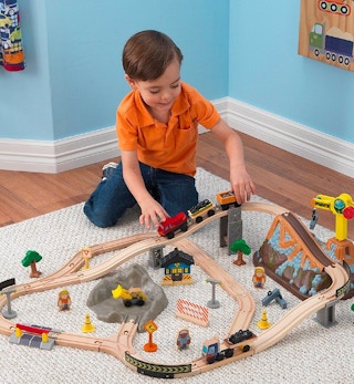 zulily-santa's-workshop-train-set-dec-2022