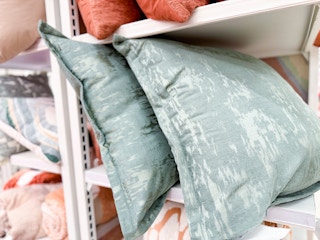 threshold-throw-pillows-blankets-target3