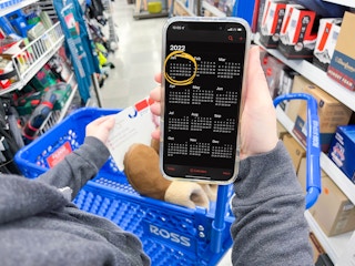 cellphone with calendar while shopping in ross