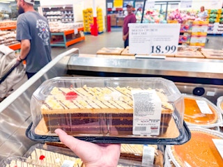 costco-mocha-crunch-bar-cake-1