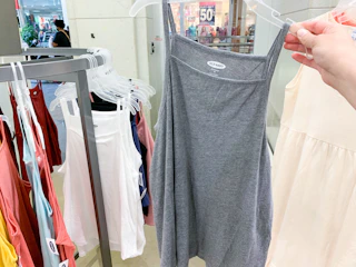 old-navy-womens-tanks-052921 (87)