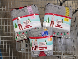 sams club family holiday pjs 2 2021 sv 1634311082 1634311082