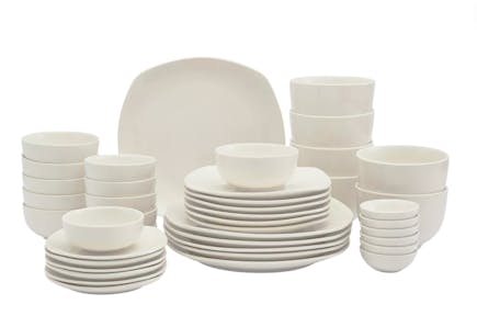 Tabletops Unlimited Dinnerware Set