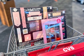 black friday makeup gift box in a CVS cart for their Black Friday sale in store
