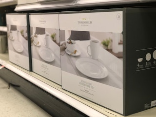 threshold dinnerware set 2020 1591032148 1591032148