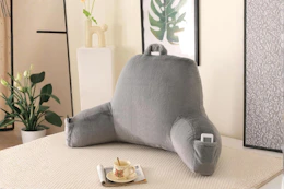 Reading Pillow B0F1MRLXYL